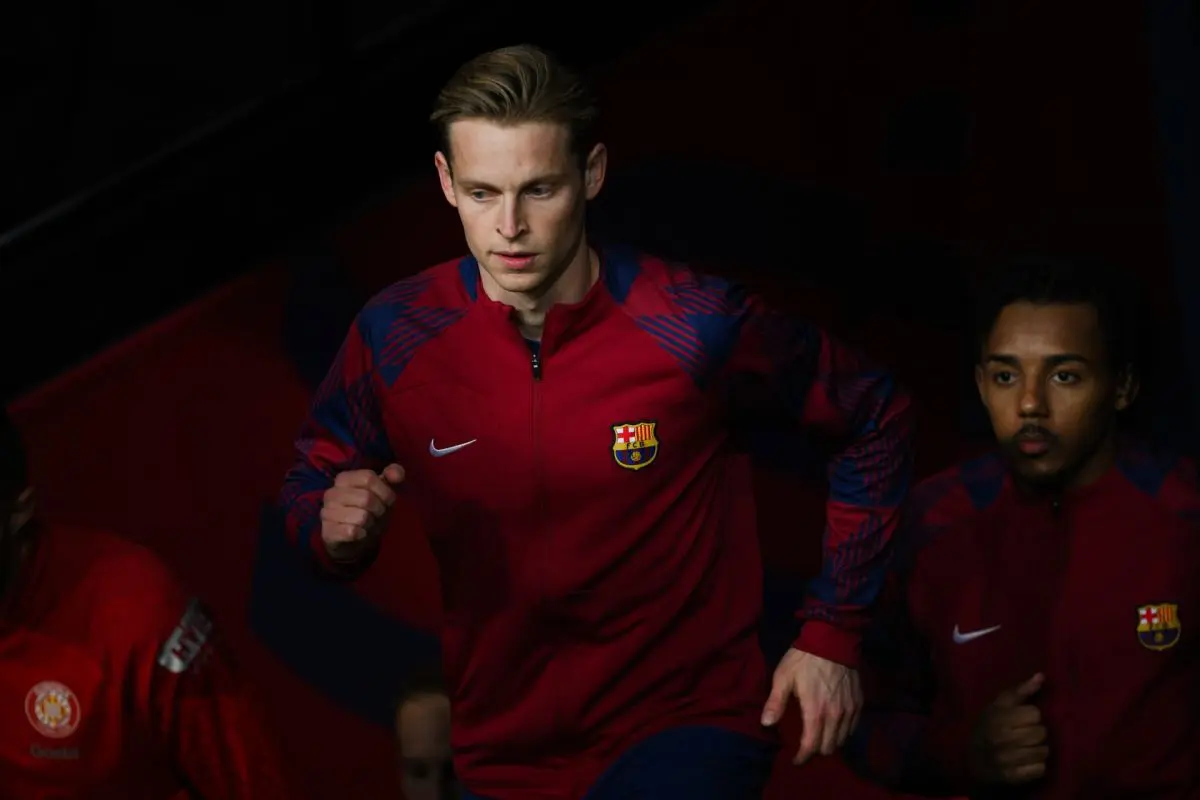 Frenkie De Jong offered fresh Premier League transfer route out of Barcelona